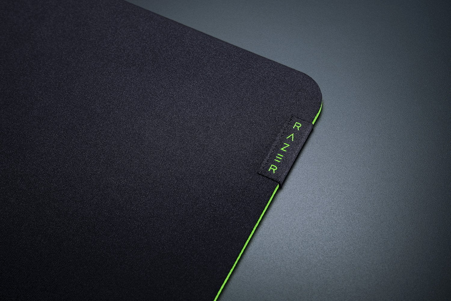 RAZER GIGANTUS V2- SOFT GAMING MOUSE MAT-3XL 1200x550mm